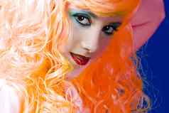 橙色头发的仙女女孩