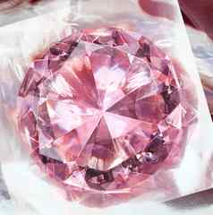 粉红色的钻石印象