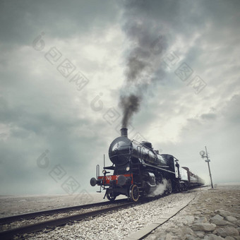黑色的<strong>火车</strong>