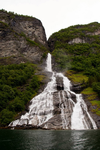 大瀑布geirangerfjord