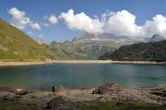 高山水力发电盆地