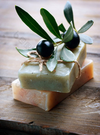 手工制作的橄榄肥皂有机化妆品