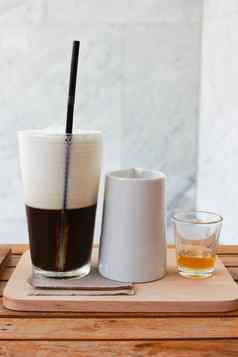 果冻咖啡喝牛奶糖浆