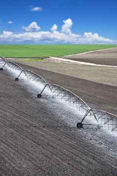 农场场灌溉系统