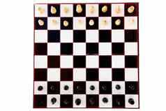 黑色的白色国际象棋块站