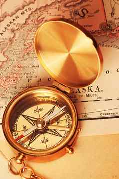 古董黄铜指南针地图
