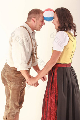 多情的夫妇巴伐利亚服装