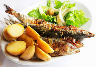 烤葡萄牙沙丁鱼鱼