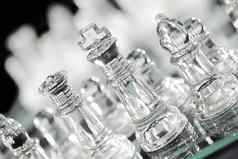 透明的玻璃国际象棋一块