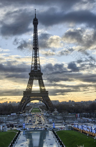 之旅埃菲尔铁塔冬天日出巴黎埃菲尔铁塔塔视图