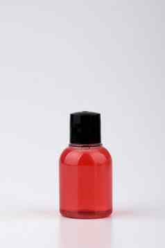 红色的颜色瓶洗发水