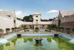 室内池塘宫只有印尼