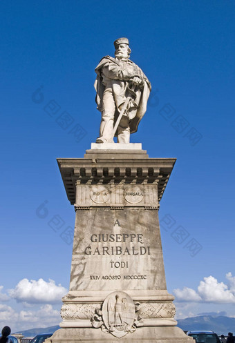 加里波第大理石雕像