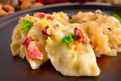 饺子波兰的菜饺子酸菜蘑菇