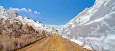 雪墙领先的一些与叉肉桂通过三John山科罗拉多州