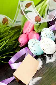 传统的复活节蛋装饰郁金香ribbo