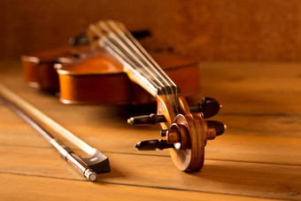 经典音乐小提琴古董木背景