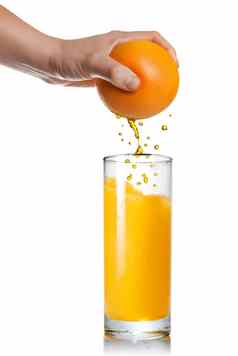 挤压橙色汁倒玻璃孤立的白色