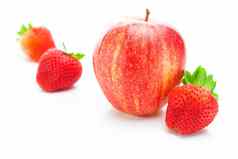 大多汁的红色的成熟的草莓苹果孤立的白色