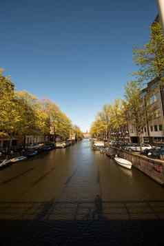 阿姆斯特丹荷兰美丽的典型的城市体系结构