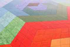 色彩斑斓的地板上瓷砖