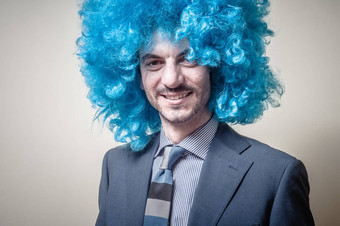 有趣的商人蓝色的假发