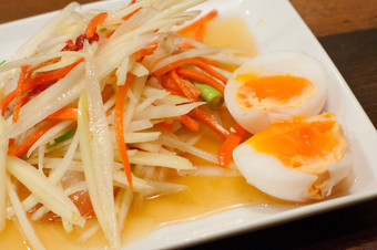 <strong>木瓜沙拉</strong>鸡蛋索姆图姆泰国食物