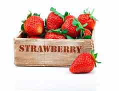 草莓浆果木盒子孤立的白色背气