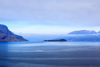 峡湾山