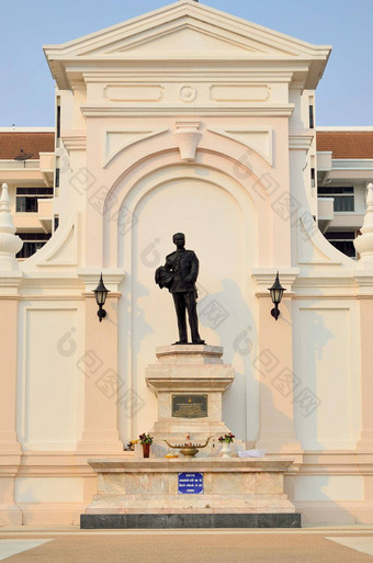 王罗 摩雕塑乌冬面他尼府城市大厅泰国