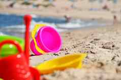 塑料孩子们玩具沙子海滩