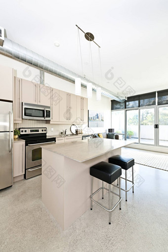 现代公寓厨房生活房间