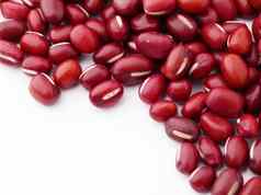 红色的富含蛋白质豆孤立的白色背景