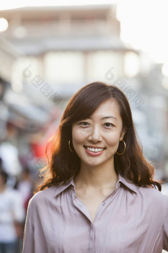 肖像微笑中期成人女人houhai北京