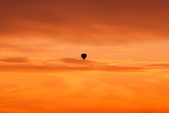 热空气气球飞行日落天空