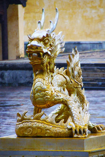 雕像龙色调越南