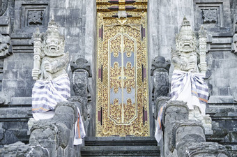 寺庙通过巴厘岛印尼