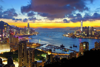 在<strong>香港香港城市</strong>景观日落