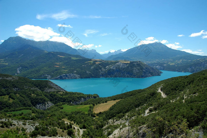 美丽的高山湖