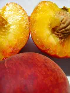 水果减少成熟的桃子