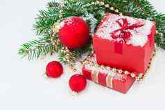 圣诞节红色的礼物节日装饰雪背景