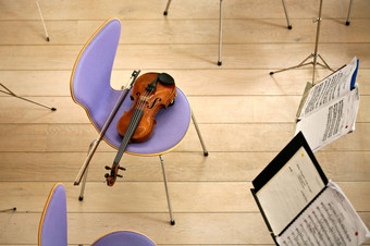 小提琴椅子
