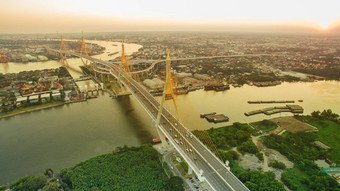 空中视<strong>图</strong>普密蓬桥具有<strong>里程碑</strong>意义的景观曼谷泰国资本城市