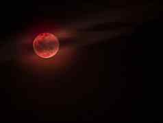 bloodmoon红色的月亮云黑暗天空