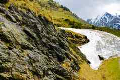 山景观喀尔巴阡山脉的山罗马尼亚悬崖附近的transfagarasan路发现世界美风景优美的景观