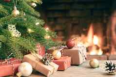 礼物圣诞节树房间壁炉圣诞节夏娃