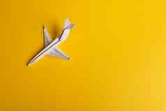 集团纸飞机方向个人指出黄色的背景虚线行飞机尾巴
