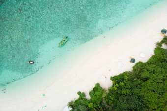 空中<strong>无人机</strong>视图<strong>图片</strong>完美的海滩绿松石环礁湖小热带岛马尔代夫