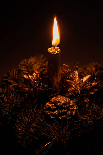 优雅的圣诞节头饰蜡烛基斯环境光