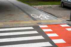 骑自行车路径象征自行车地面汽车路自行车路径现代城市